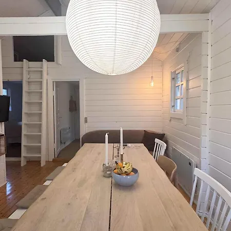 Cozy And Modern In The Woods *