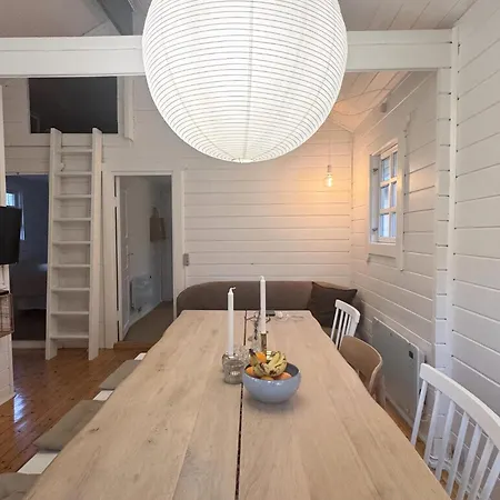 Hyggeligt Og Moderne Midt I Skoven *