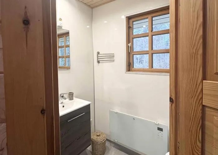 Σπίτι διακοπών Cozy And Modern In The Woods *